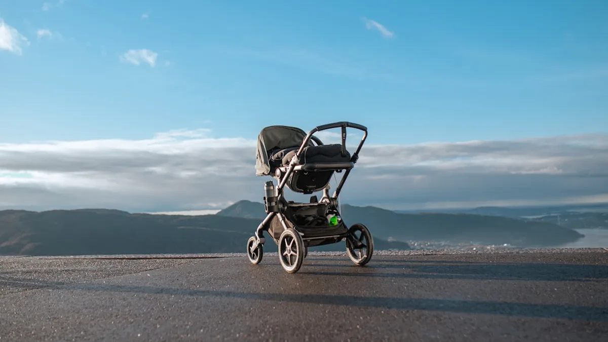 Matériel bébé d'occasion : la méthode de décision, plutôt que la liste des « achats inutiles »